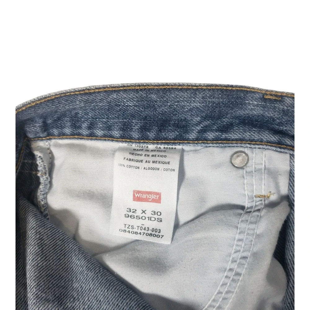 Wrangler Premium Quality Mens 32x30 Straight Leg Jeans Medium Wash 96501DS Blue